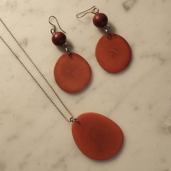 Ten Thousand Villages Necklace & Earring Set - Picture 5 of 6